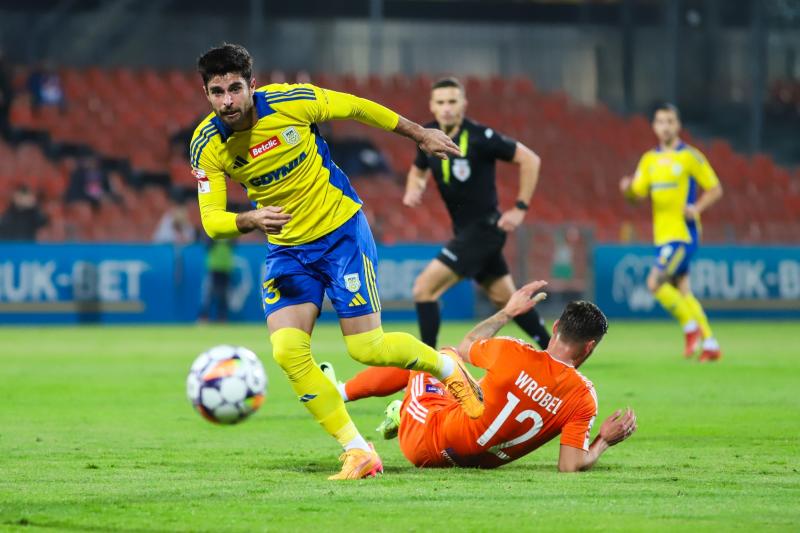 Krok słoniowy | zapowiedź meczu Nieciecza - Arka