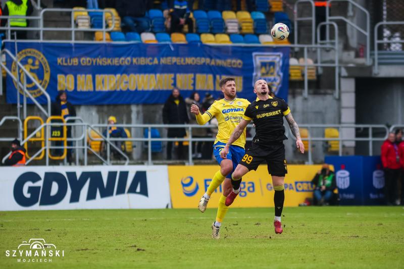 Marcjanik pauzuje w derbach